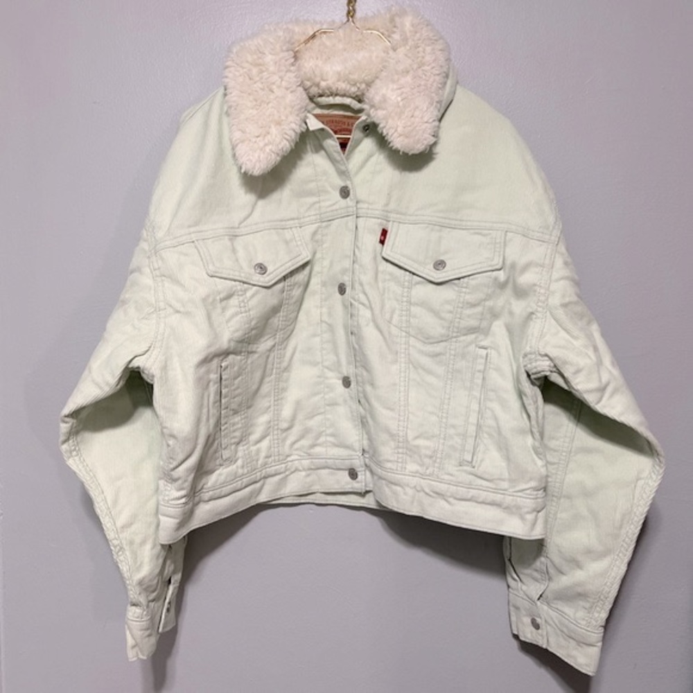 NWT Levi’s Oversized Corduroy Jacket with Sherpa Collar - Picture 2 of 8